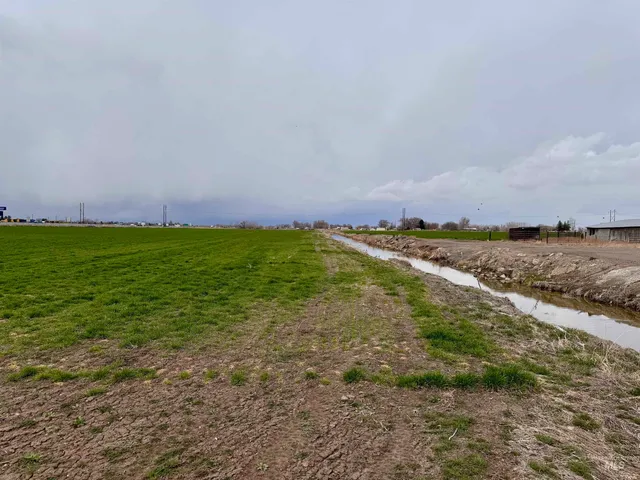 $1,500,000 | 400 West 350 Street, Heyburn, ID 83336