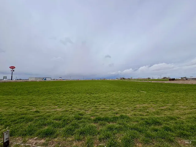 $1,500,000 | 400 West 350 Street, Heyburn, ID 83336