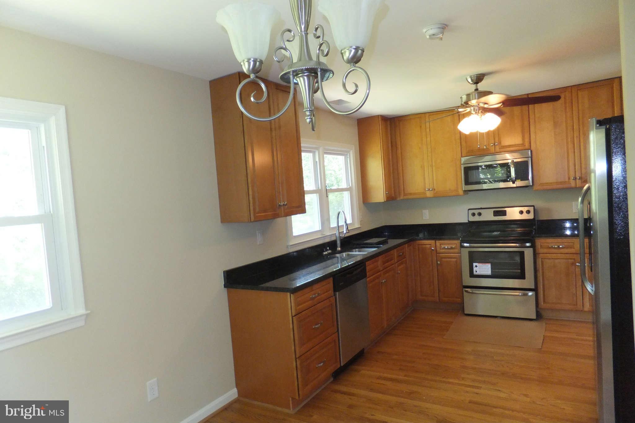 9305 Gue Road Damascus, MD 20872 - Photo 2 of 28 Kitchen