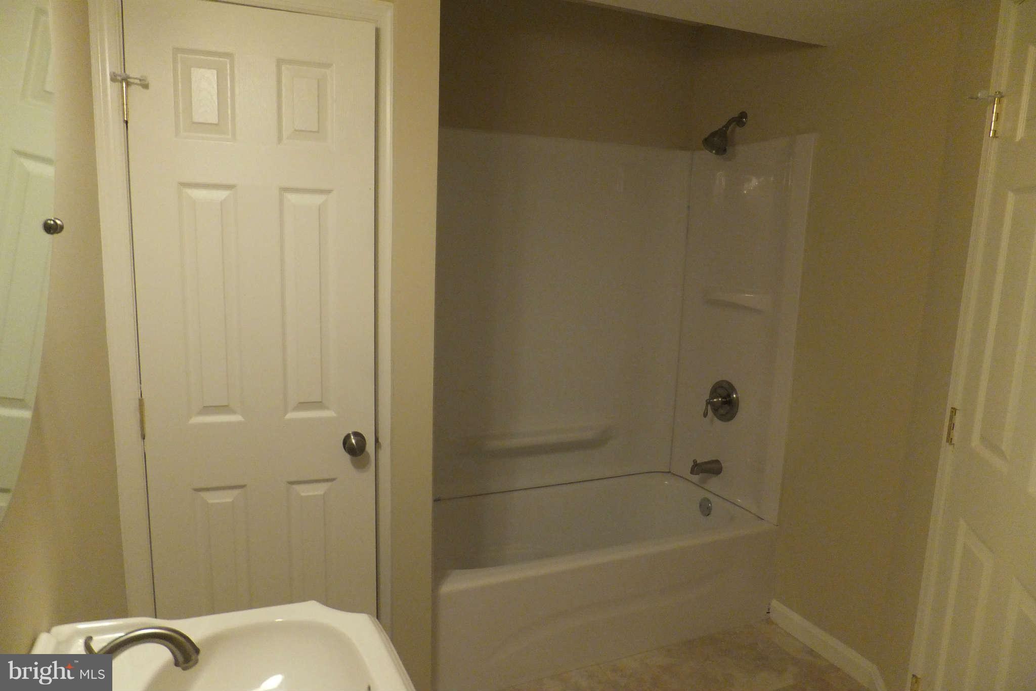 9305 Gue Road Damascus, MD 20872 - Photo 24 of 28 Bath