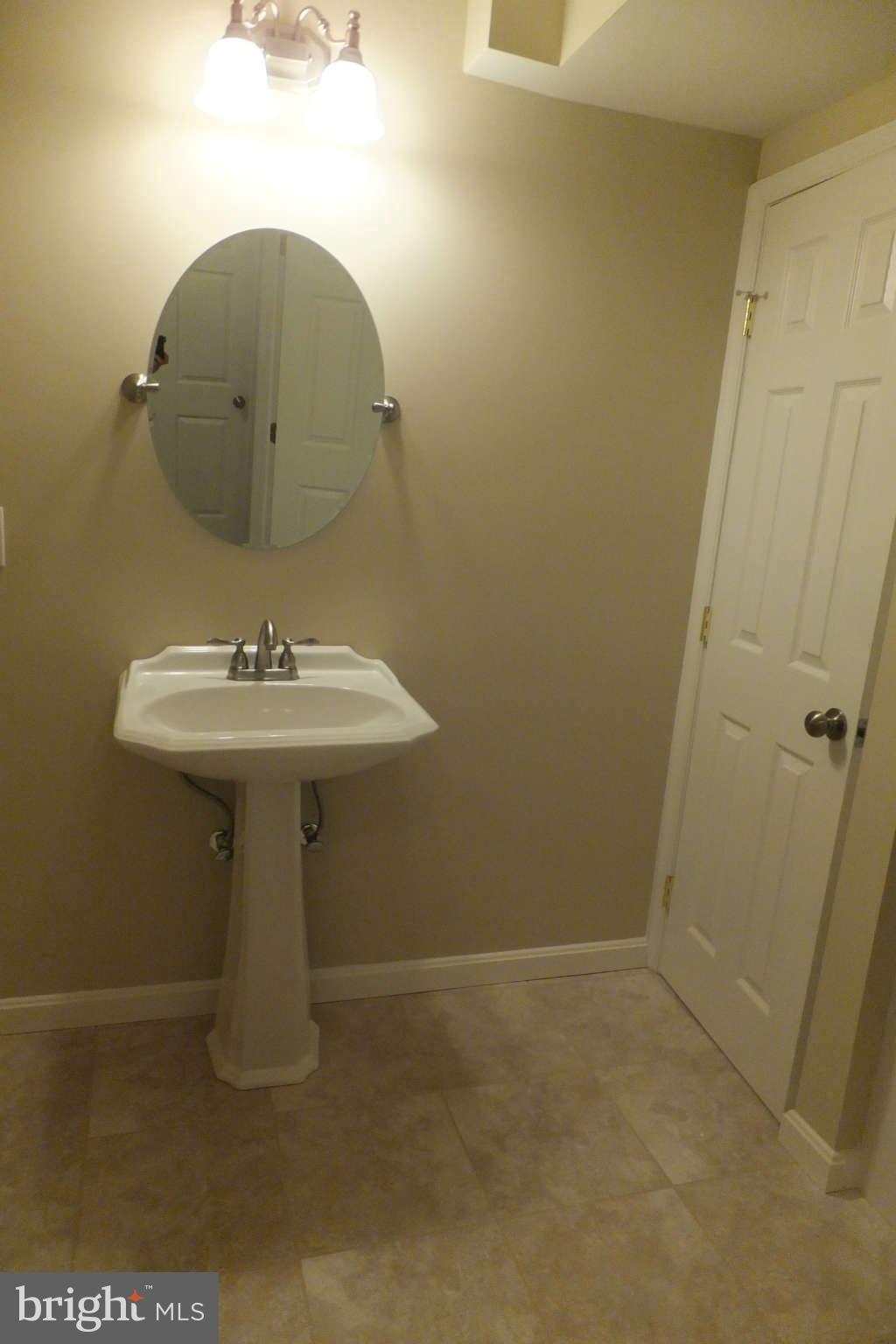 9305 Gue Road Damascus, MD 20872 - Photo 25 of 28 Bath