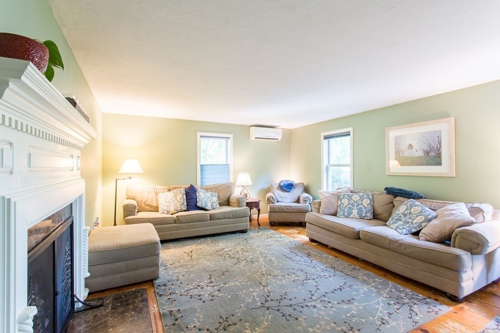 71 Hunt Road West Brookfield, MA 01585 - Photo 9 of 38 Gallery Image 9