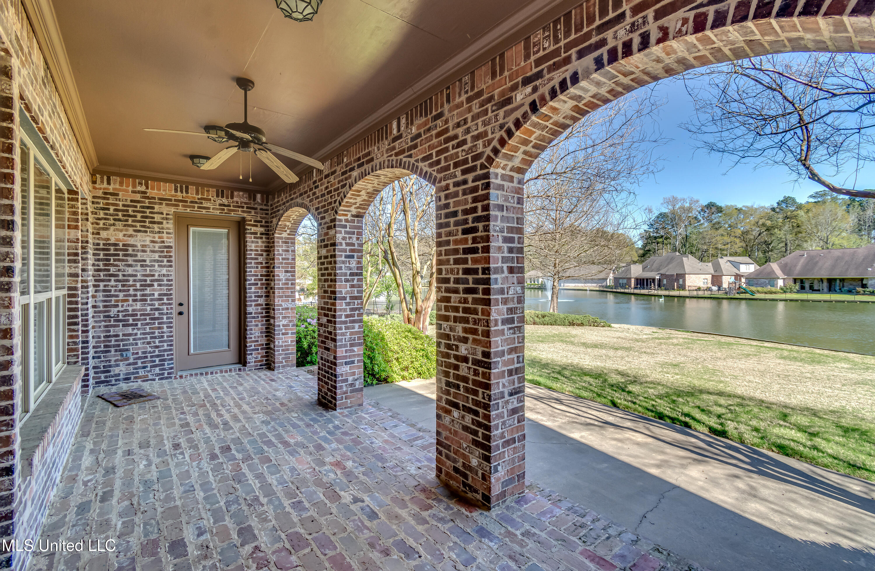 202 Little Creek Road Flowood, MS 39232 - Photo 16 of 18 202 Little Creek -17
