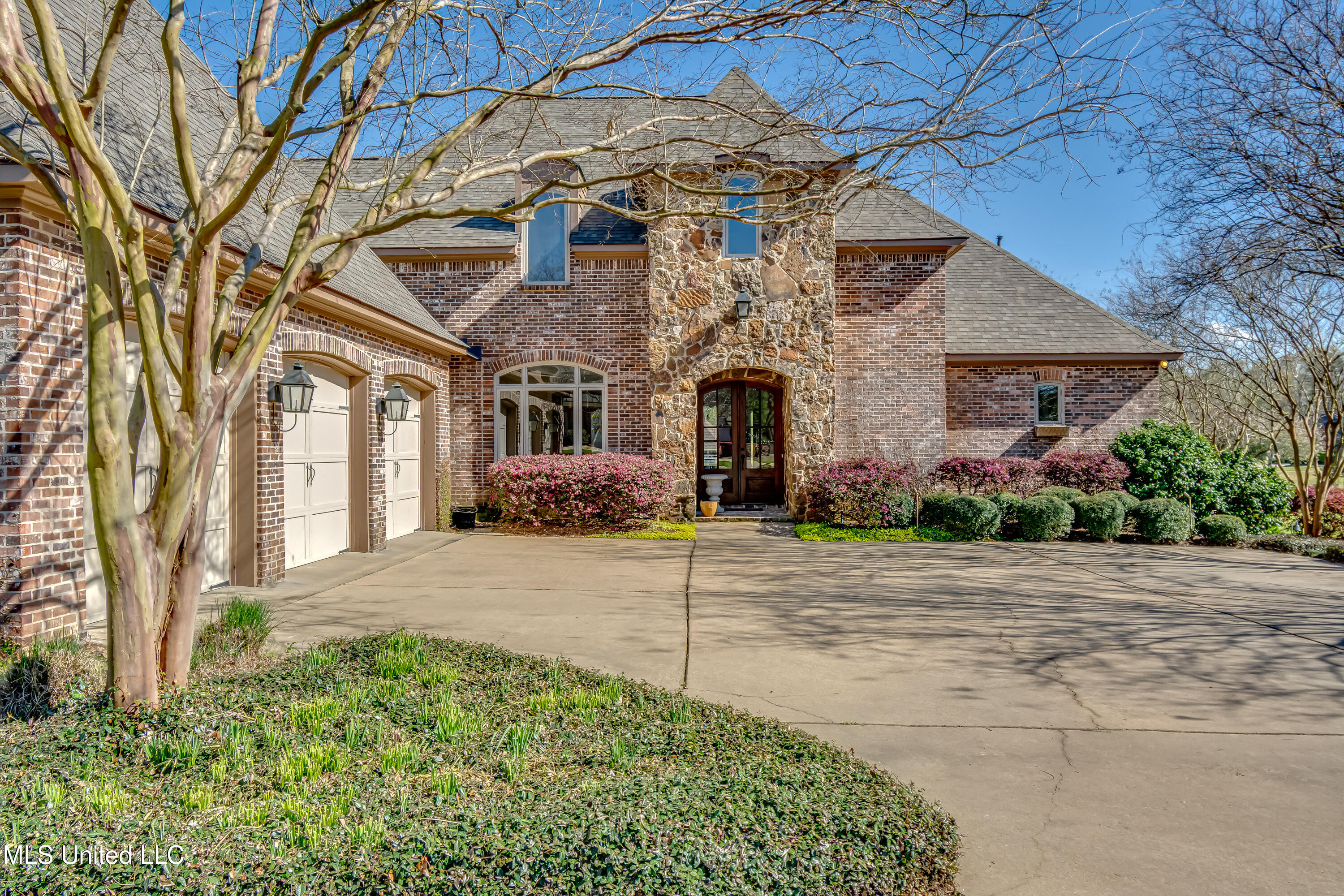 202 Little Creek Road Flowood, MS 39232 - Photo 2 of 18 202 Little Creek -6