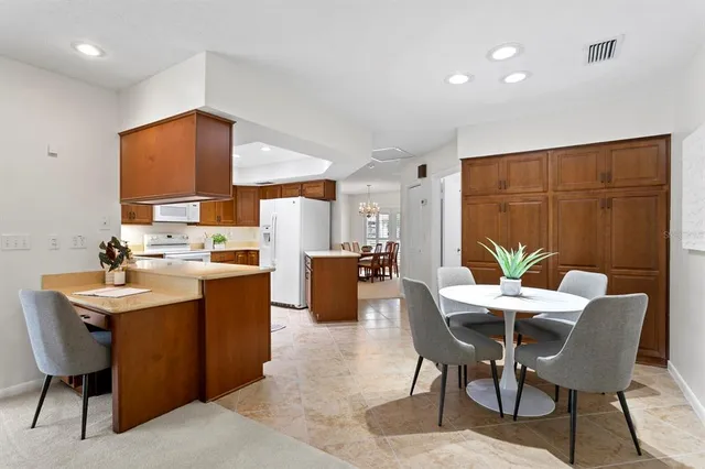 $575,000 | 713 Rob Roy Place, Temple Terrace, FL 33617