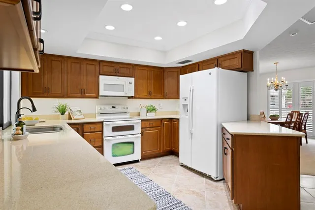 $575,000 | 713 Rob Roy Place, Temple Terrace, FL 33617