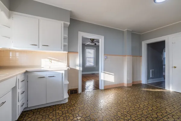 $2,600 | 216 Howard Avenue, New Haven, CT 06519