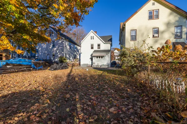 $2,600 | 216 Howard Avenue, New Haven, CT 06519