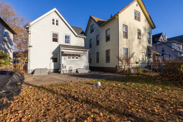 $2,600 | 216 Howard Avenue, New Haven, CT 06519