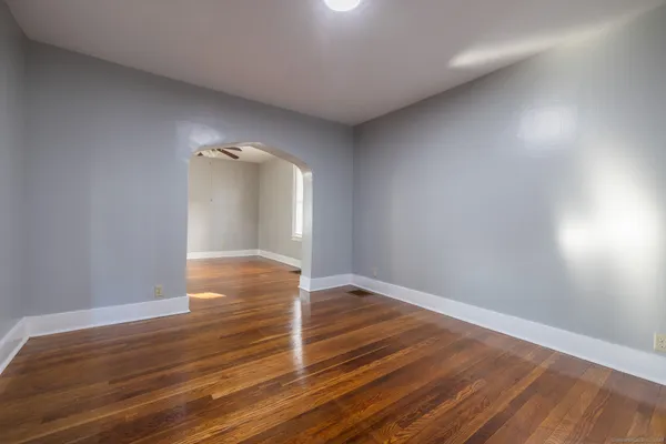 $2,600 | 216 Howard Avenue, New Haven, CT 06519