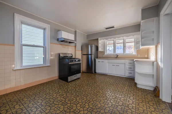 $2,600 | 216 Howard Avenue, New Haven, CT 06519