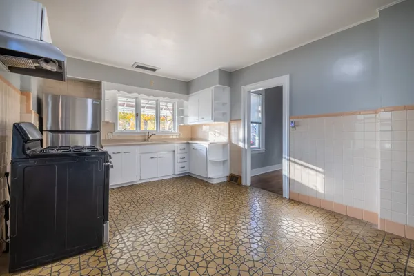 $2,600 | 216 Howard Avenue, New Haven, CT 06519