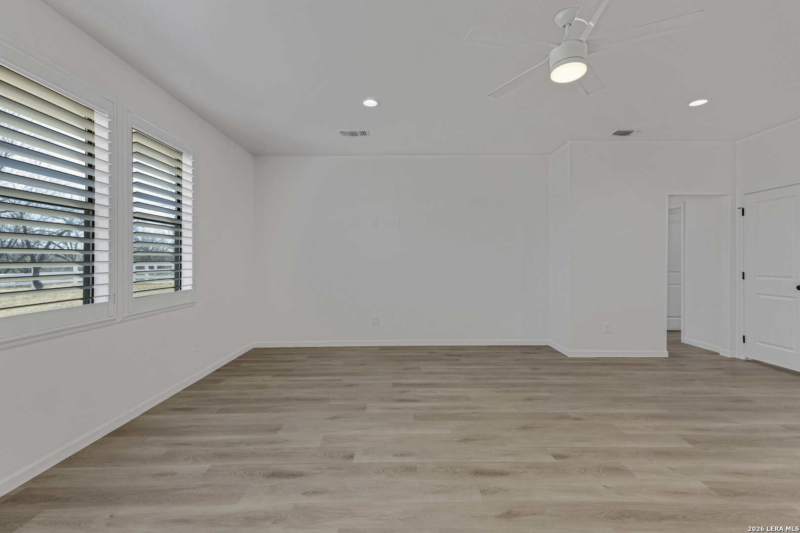 16282 Fm 472 Bigfoot, TX 78005 - Photo 15 of 50