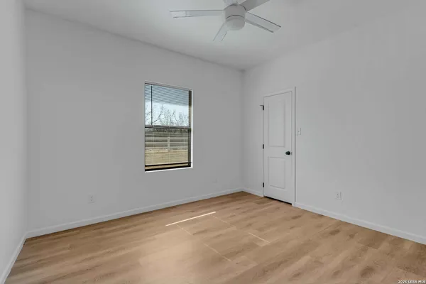 $640,000 | 16282 Fm 472, Bigfoot, TX 78005
