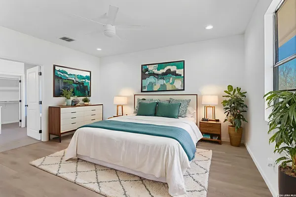 $640,000 | 16282 Fm 472, Bigfoot, TX 78005