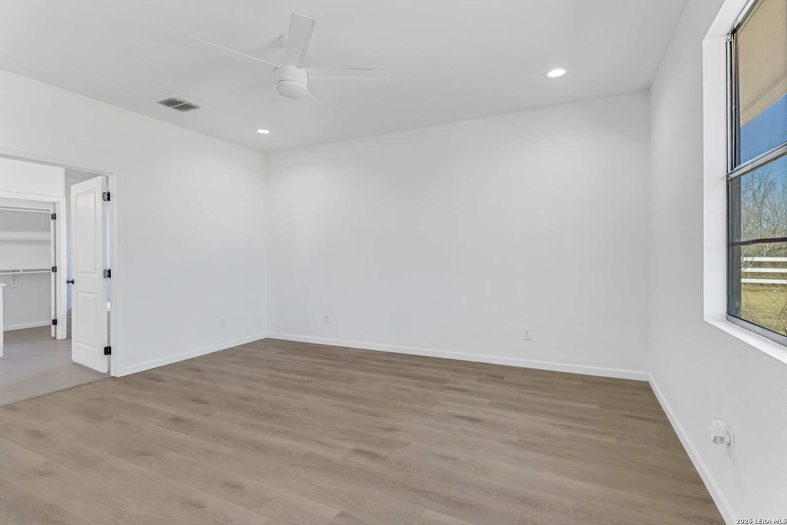 16282 Fm 472 Bigfoot, TX 78005 - Photo 33 of 50