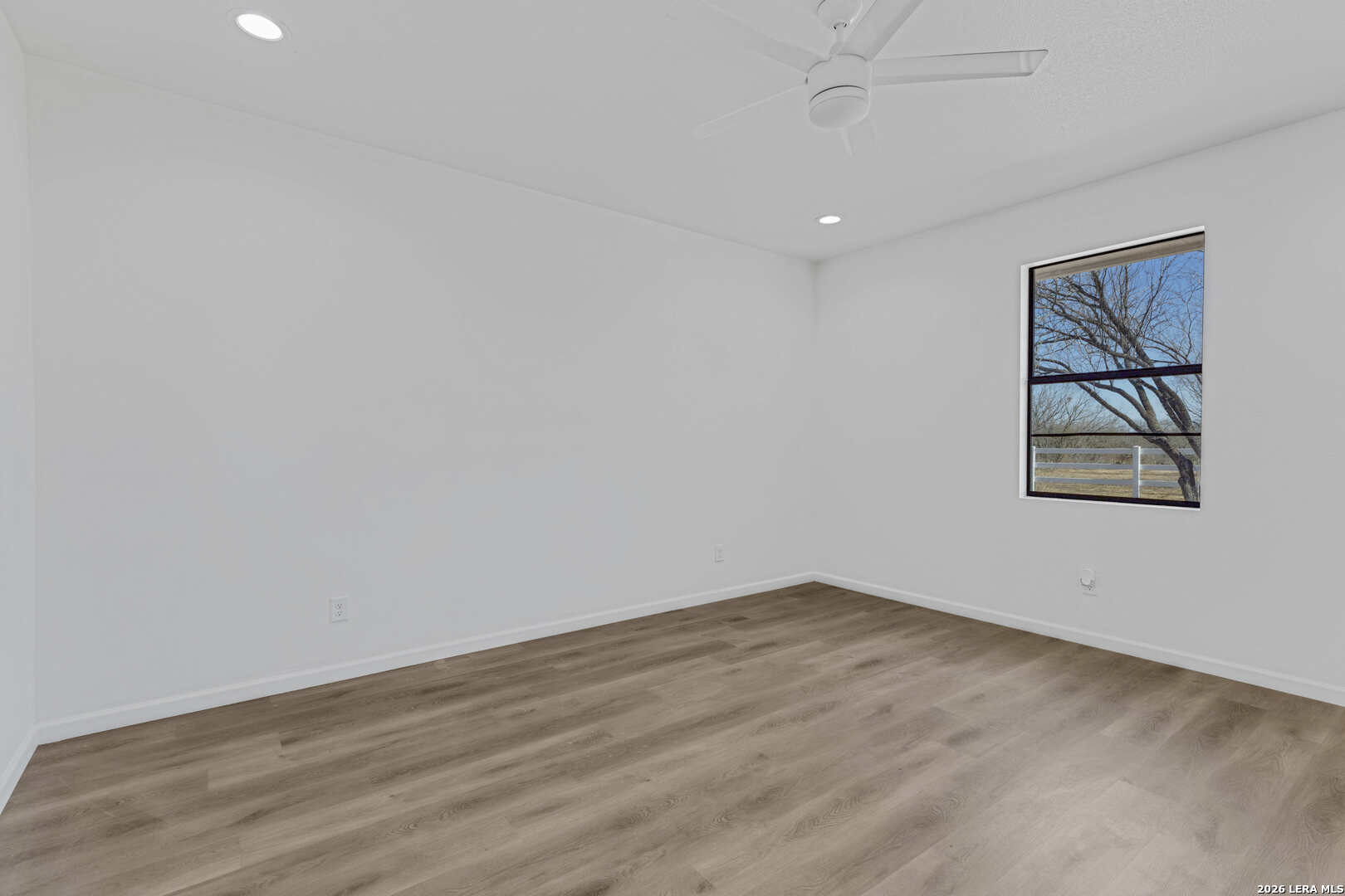 16282 Fm 472 Bigfoot, TX 78005 - Photo 34 of 50