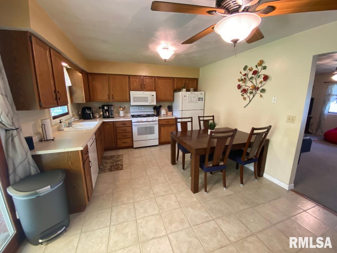 1112 Bolin Court Springfield, IL 62703 - Photo 6 of 14