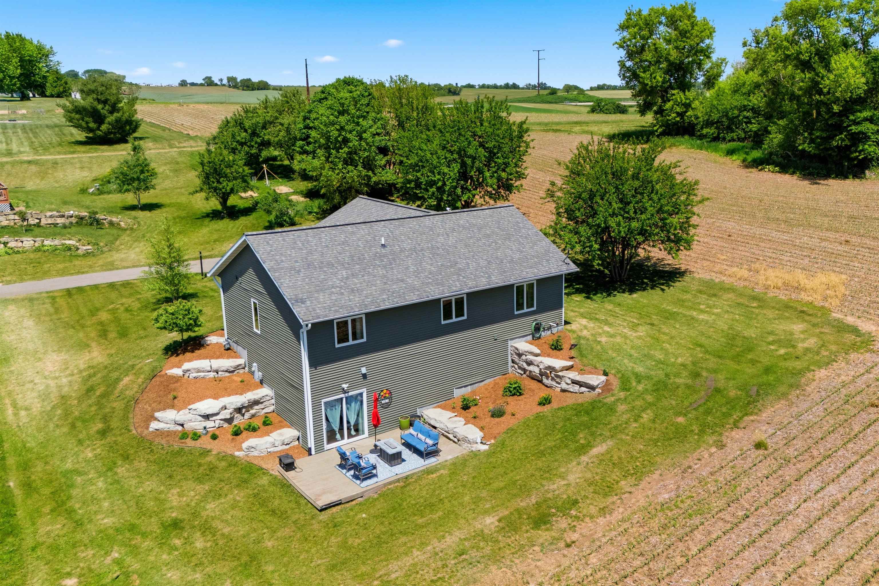 503 North Bennett Road Dodgeville, WI 53533 - Photo 41 of 44
