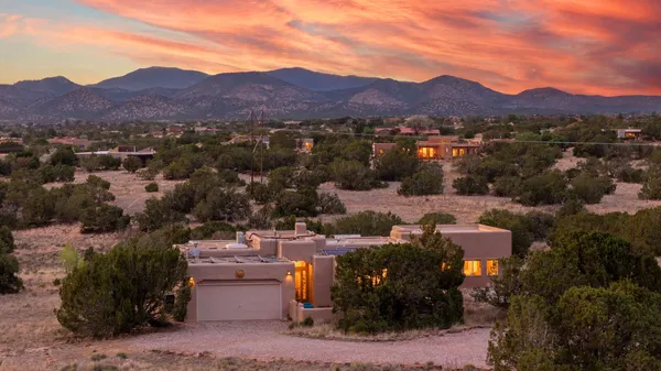 $699,000 | 12 Estambre Road, Santa Fe, NM 87508