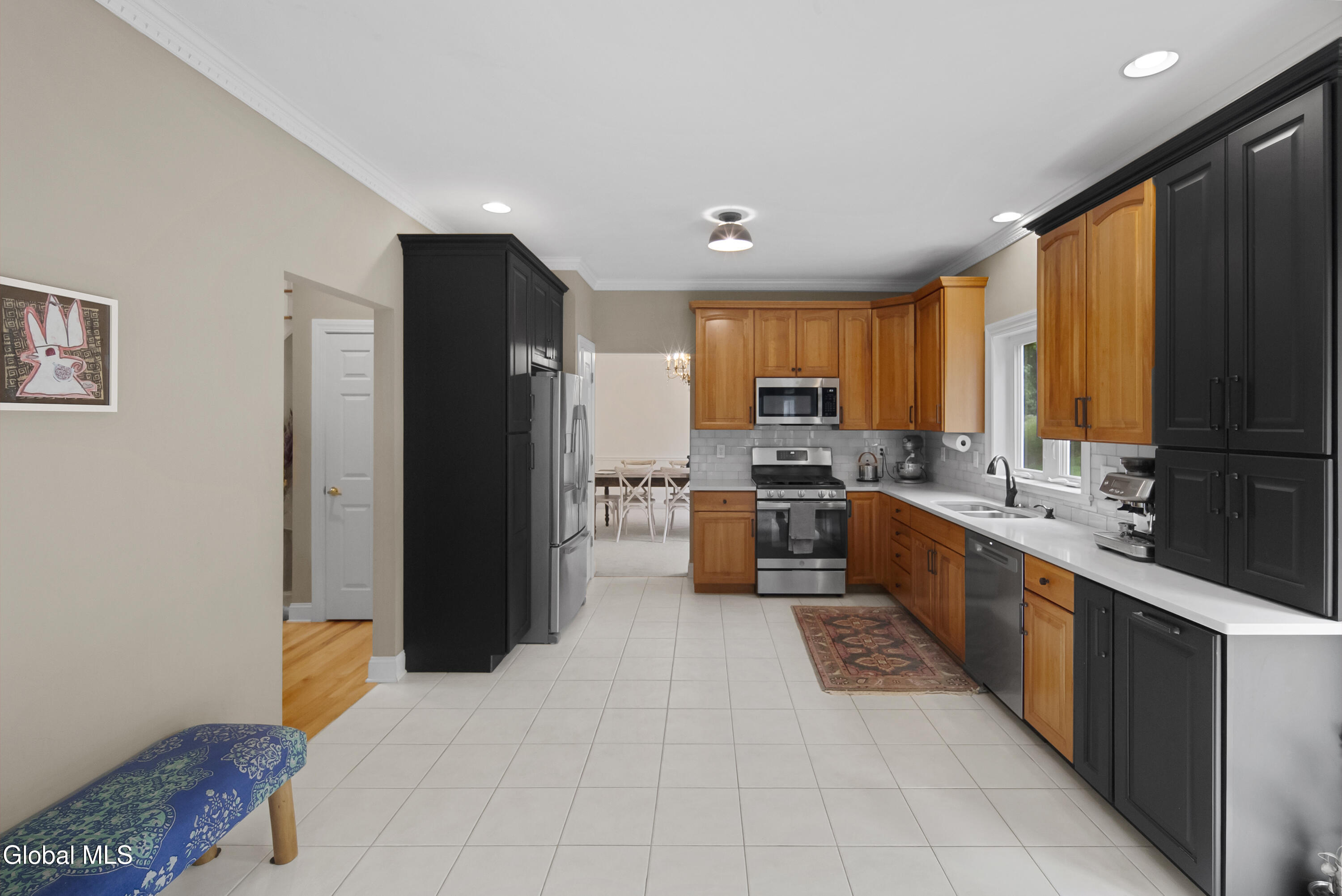 41 Dyke Road Colonie, NY 12110 - Photo 22 of 81 020