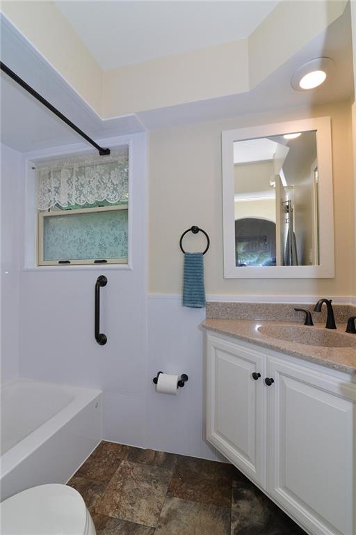 8259 Nadine Road Verona, PA 15147 - Photo 13 of 22 Gallery Image 13