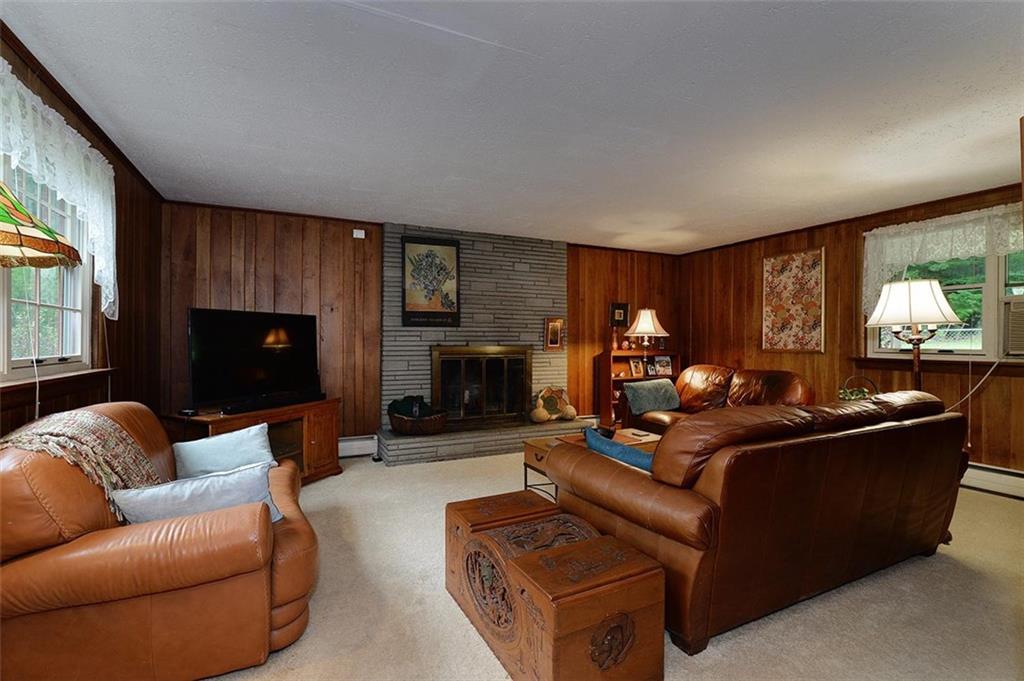 8259 Nadine Road Verona, PA 15147 - Photo 4 of 22 Gallery Image 4