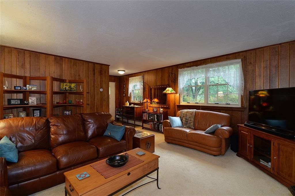 8259 Nadine Road Verona, PA 15147 - Photo 5 of 22 Gallery Image 5