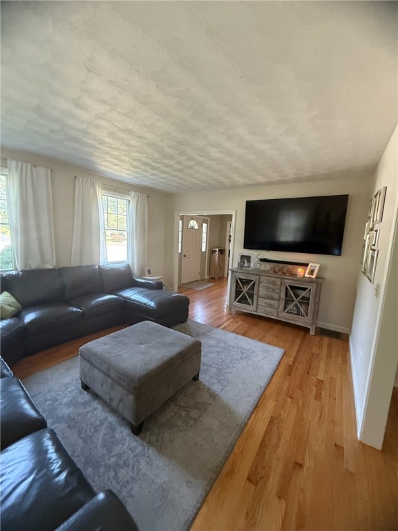 7 Pine Grove Circle Smithfield, RI 02828 - Photo 12 of 46