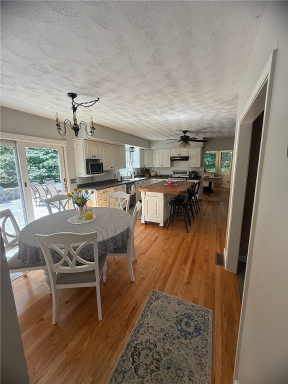 7 Pine Grove Circle Smithfield, RI 02828 - Photo 9 of 46