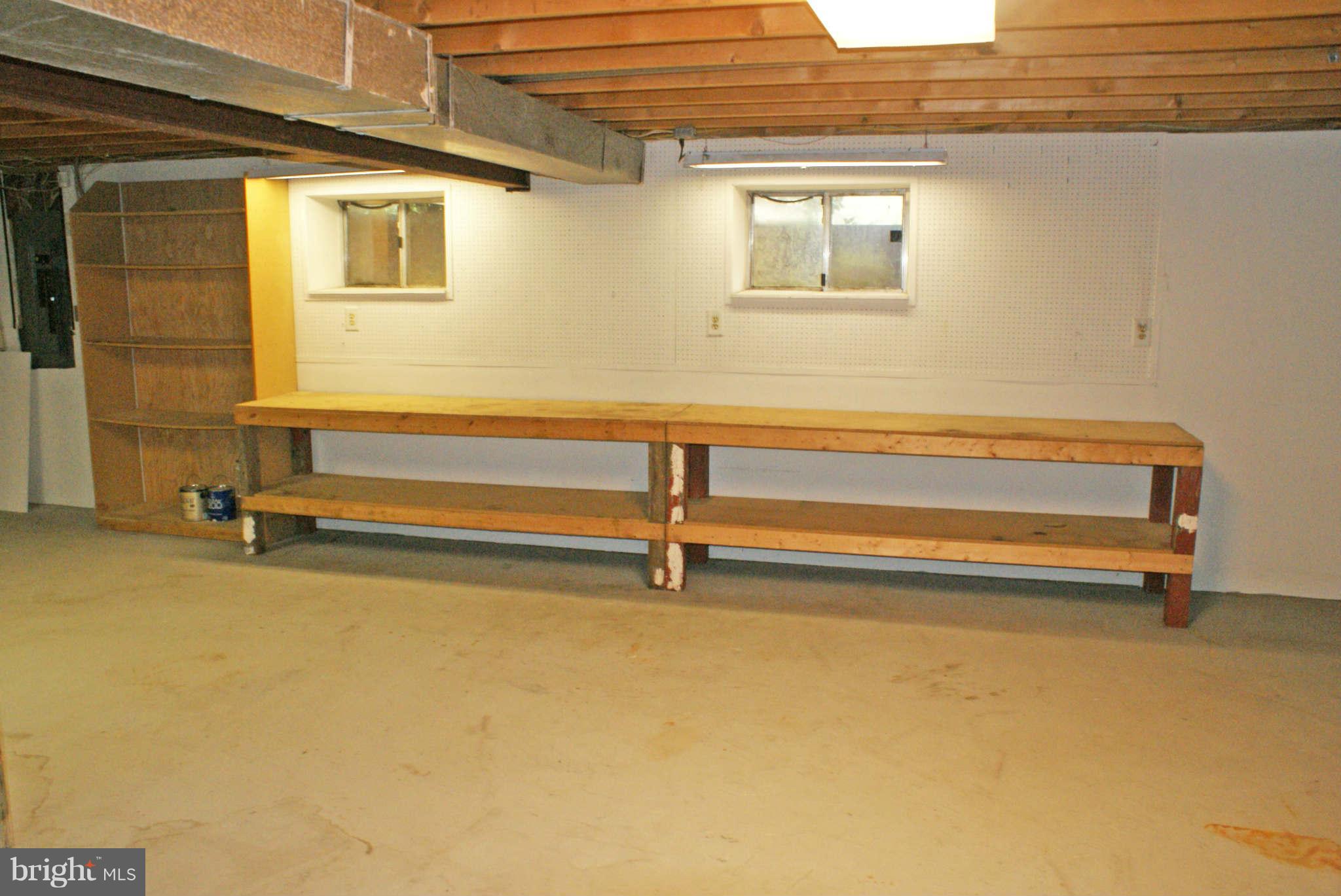 16099 Dorset Road Laurel, MD 20707 - Photo 19 of 25 Basement Workbench