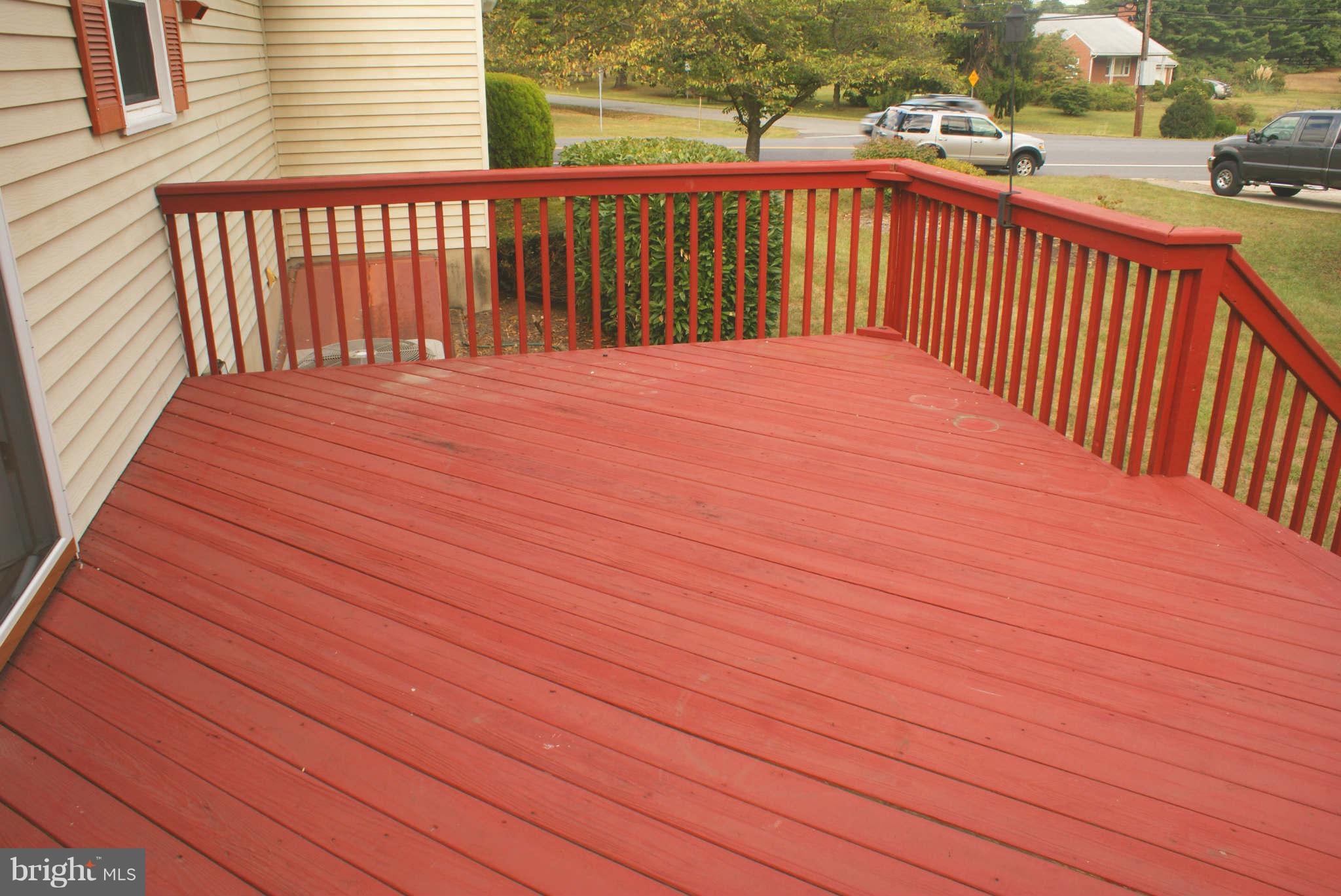 16099 Dorset Road Laurel, MD 20707 - Photo 22 of 25 Deck