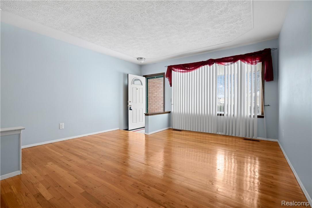 35376 Shell Drive Sterling Heights, MI 48310 - Photo 9 of 28 Shell-9.jpg
