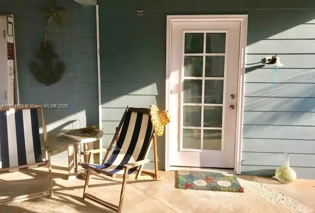 $4,500 | 27316 Cayman Lane, Unit 1 2, Lower Keys, FL 33042