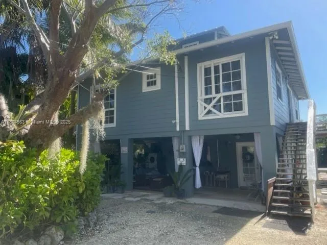 $4,500 | 27316 Cayman Lane, Unit 1 2, Lower Keys, FL 33042