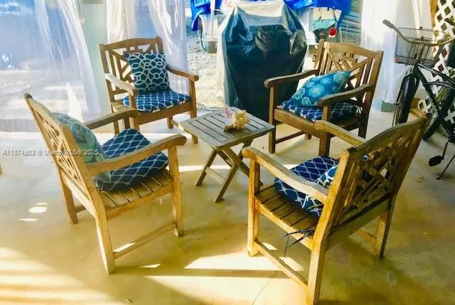 $4,500 | 27316 Cayman Lane, Unit 1 2, Lower Keys, FL 33042