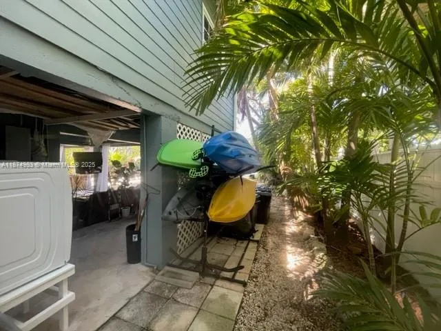 $4,500 | 27316 Cayman Lane, Unit 1 2, Lower Keys, FL 33042