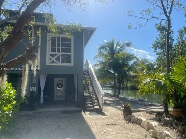 $4,500 | 27316 Cayman Lane, Unit 1 2, Lower Keys, FL 33042
