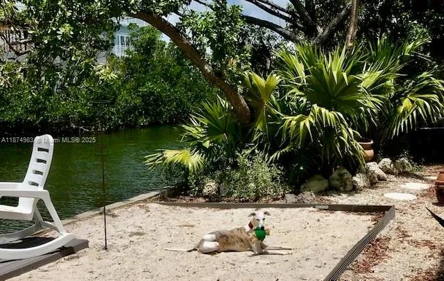 $4,500 | 27316 Cayman Lane, Unit 1 2, Lower Keys, FL 33042