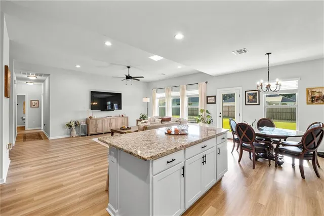 $265,000 | 42159 Delacer Lane, Ponchatoula, LA 70454