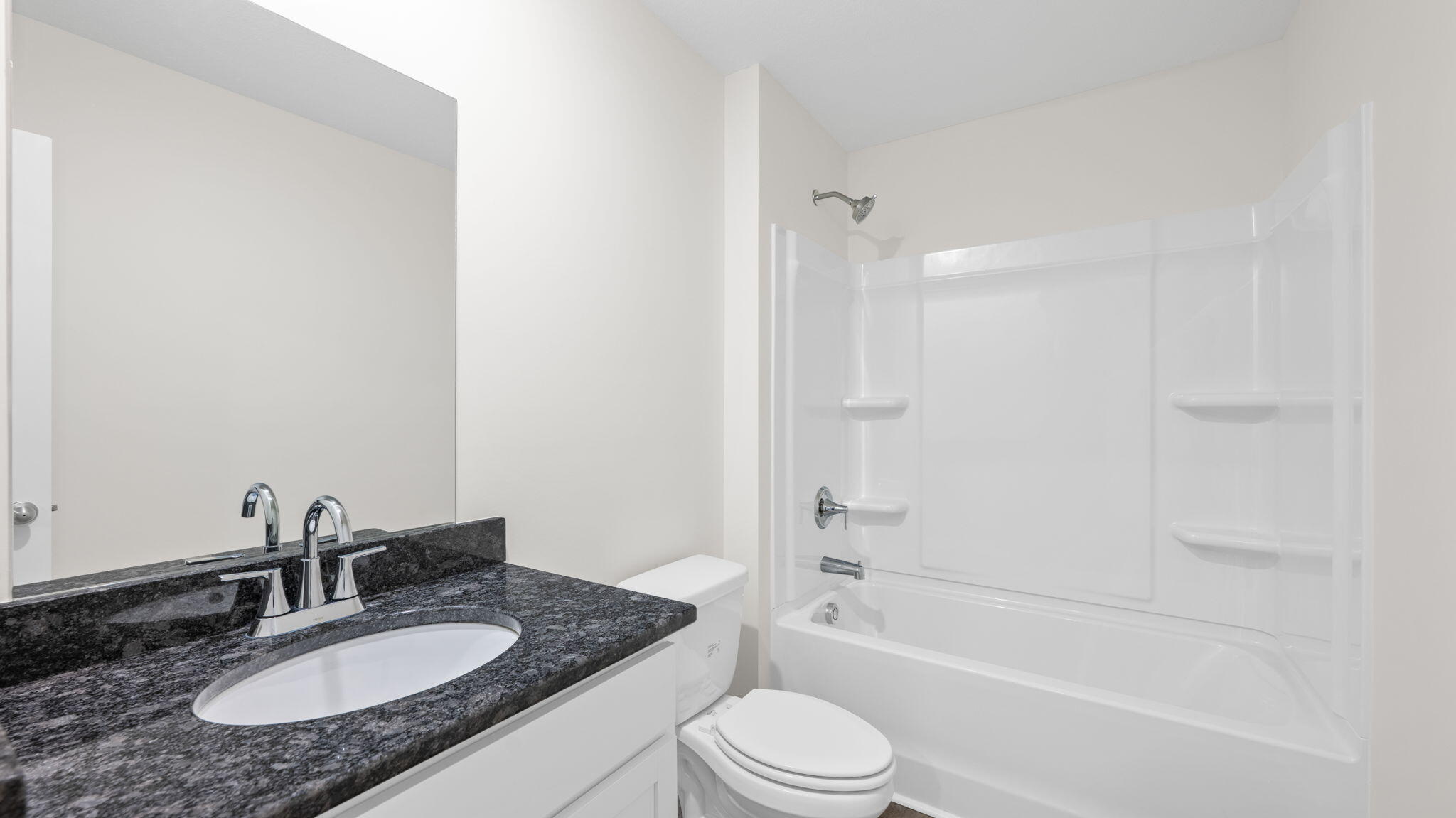 627 Fox Den Circle Dalton, GA 30721 - Photo 8 of 26 13-web-or-mls-DSC_1287-7