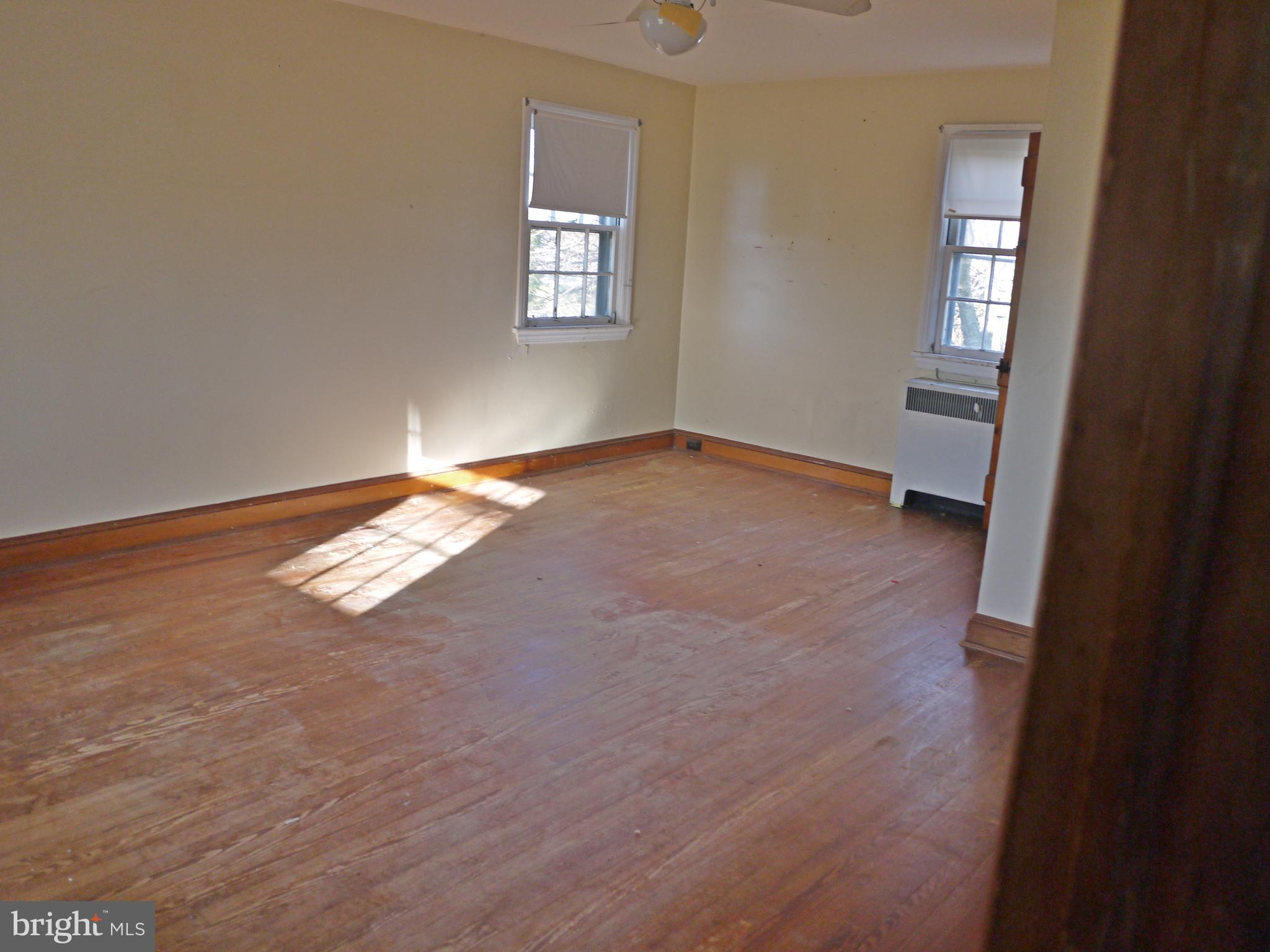 1531 Watervale Road Fallston, MD 21047 - Photo 2 of 13 Living