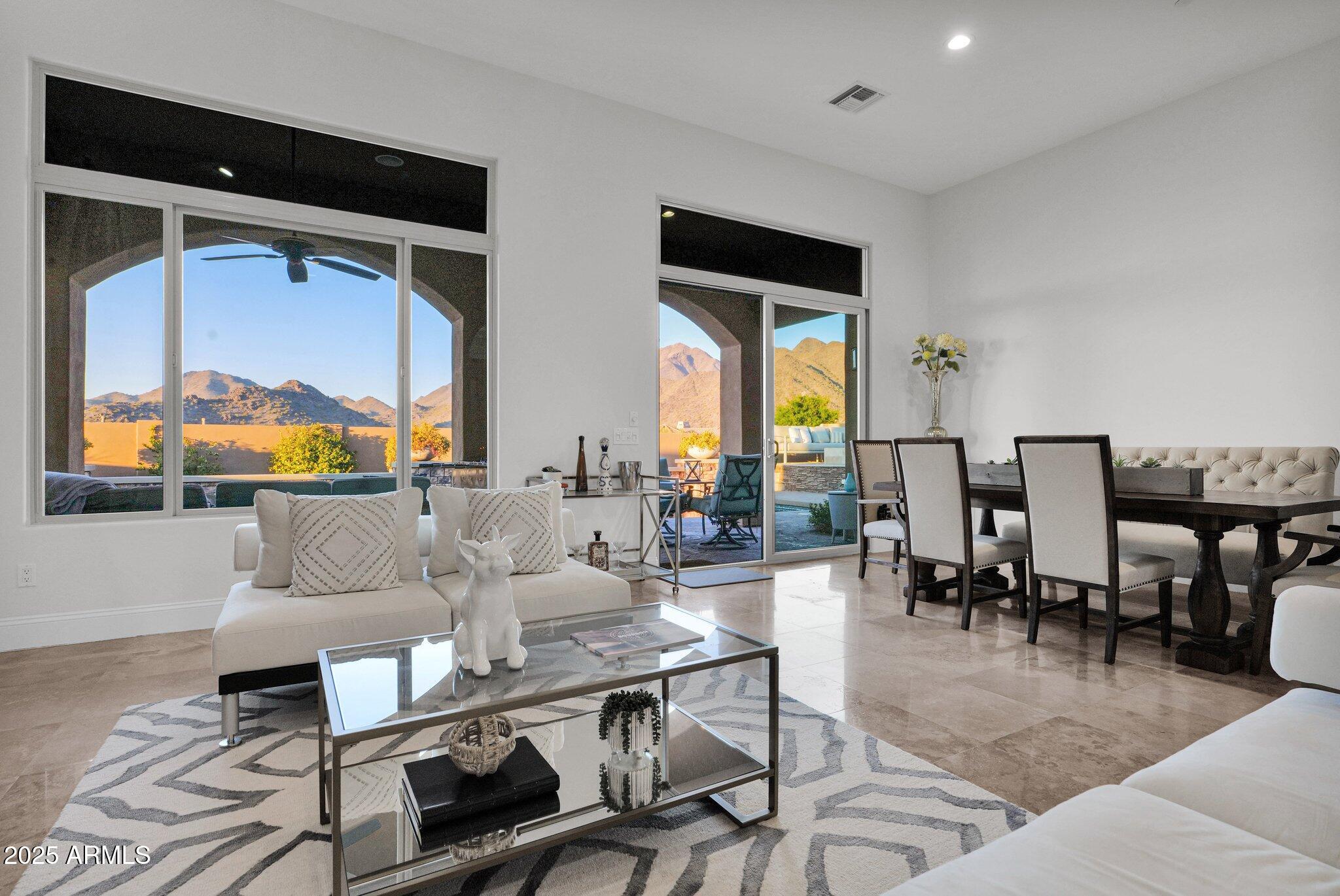 11348 East Greenway Road Scottsdale, AZ 85255 - Photo 11 of 36 Living room