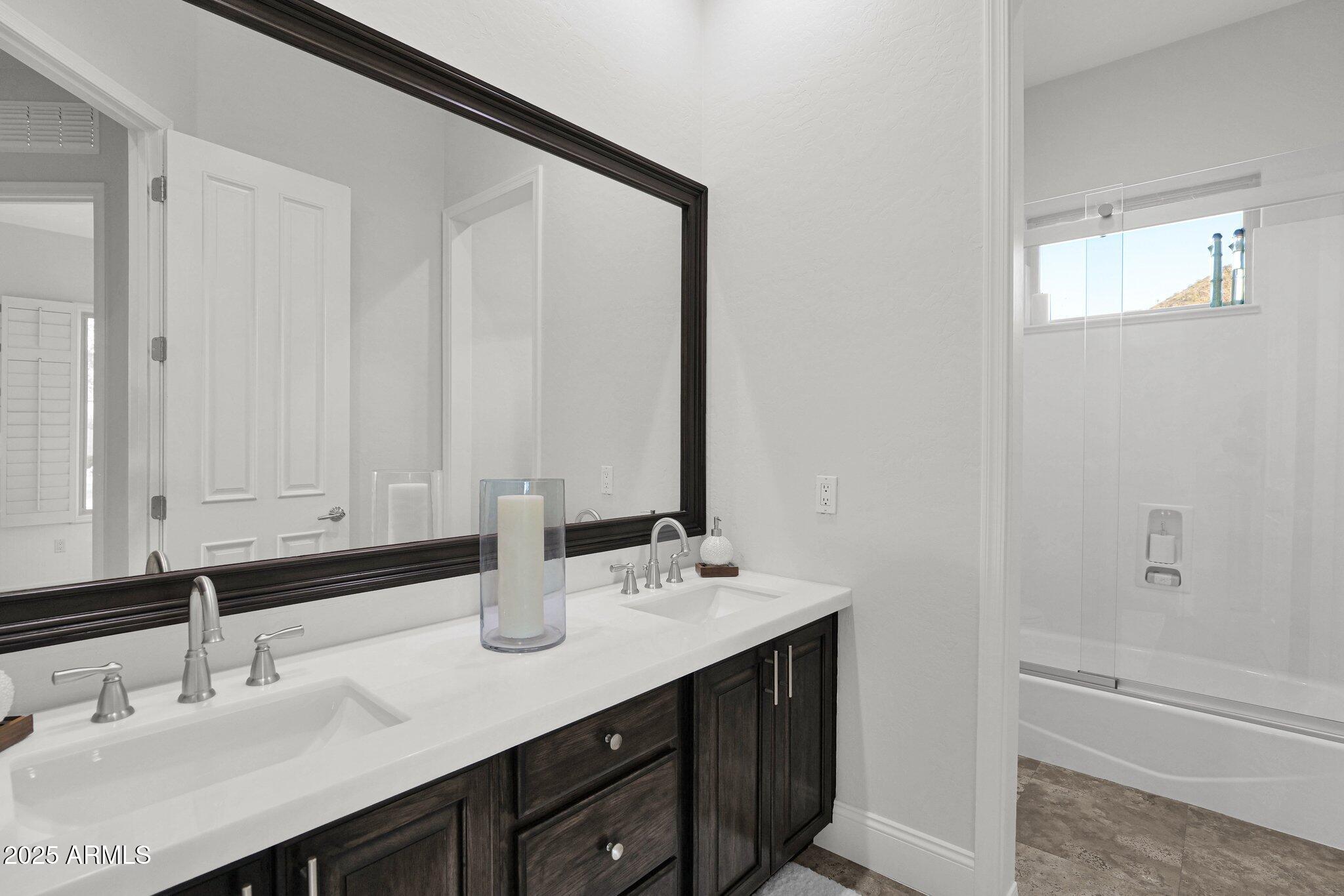 11348 East Greenway Road Scottsdale, AZ 85255 - Photo 27 of 36 Guest Bathroom 2