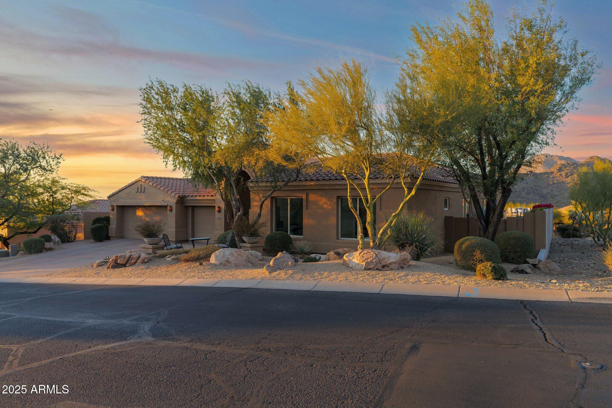 11348 East Greenway Road Scottsdale, AZ 85255 - Photo 31 of 36 Front of home