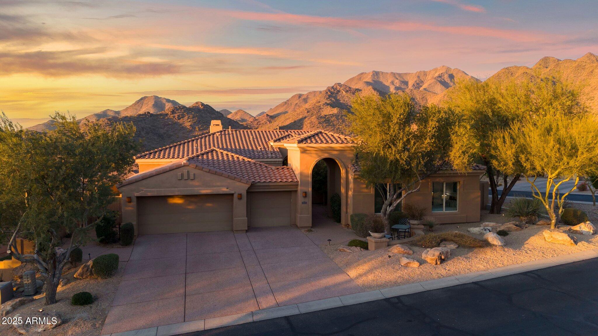 11348 East Greenway Road Scottsdale, AZ 85255 - Photo 32 of 36 Front of home
