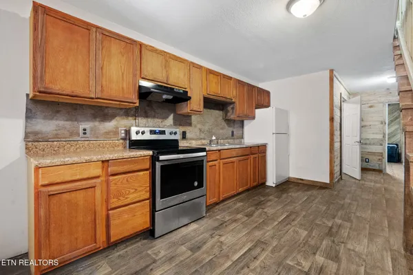 $625,000 | 2353 Highway 107, Unicoi, TN 37692