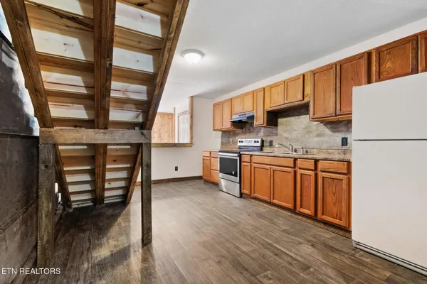 $625,000 | 2353 Highway 107, Unicoi, TN 37692