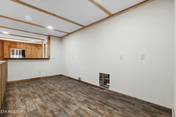$625,000 | 2353 Highway 107, Unicoi, TN 37692