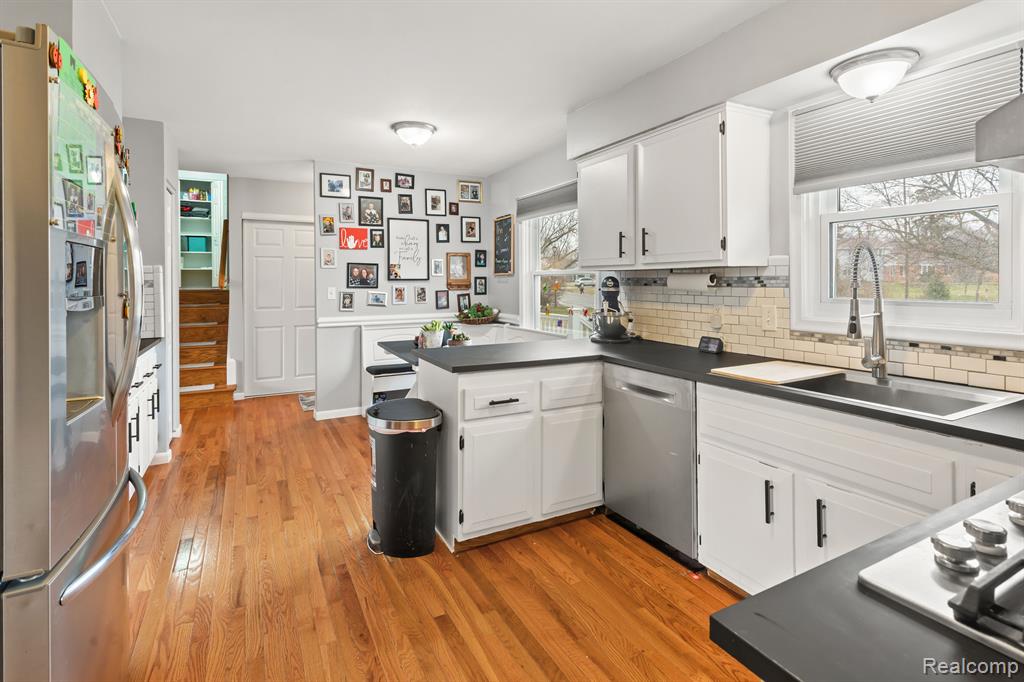 439 Old Bridge Road Grand Blanc, MI 48439 - Photo 7 of 27 Gallery Image 7